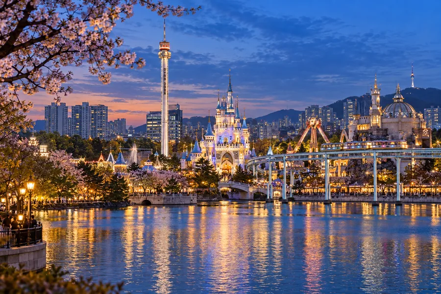 Evening visit to illuminated Lotte World