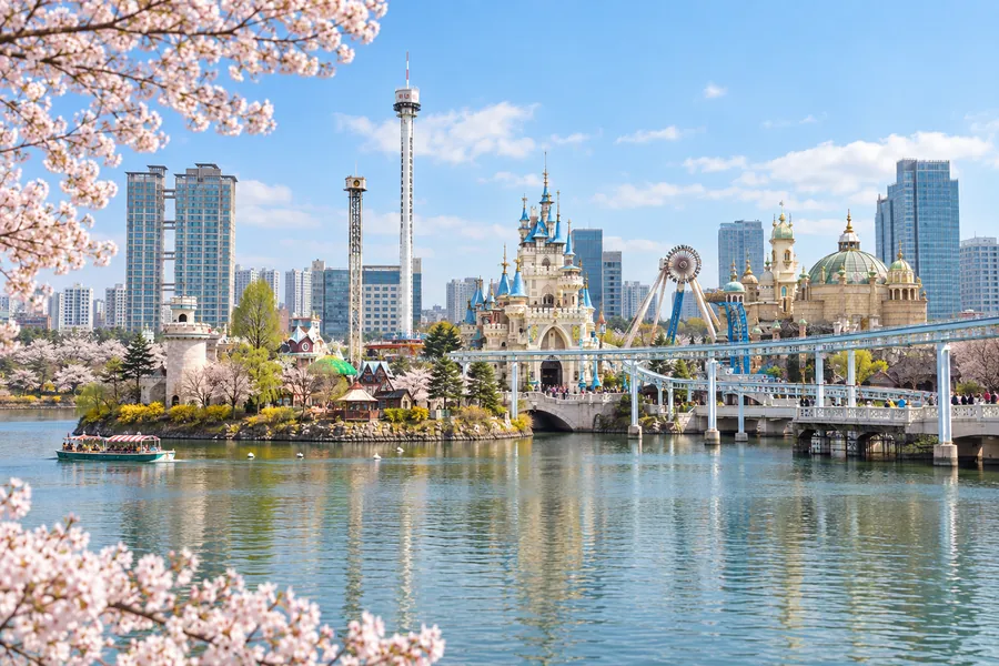 Full-day visit to Lotte World Adventure